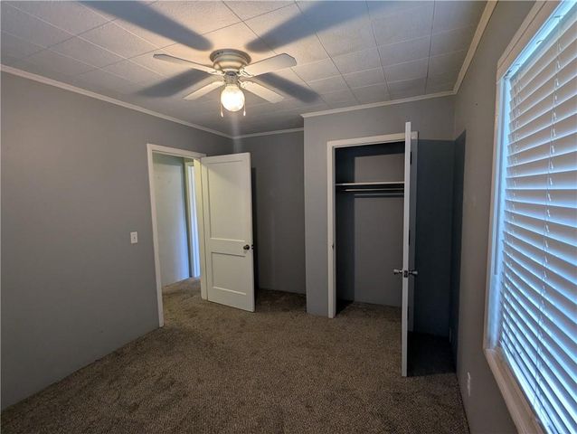 304 Miami Street, Hiawatha, KS 66434