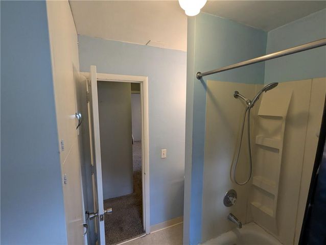 304 Miami Street, Hiawatha, KS 66434