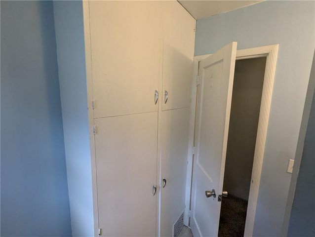 304 Miami Street, Hiawatha, KS 66434