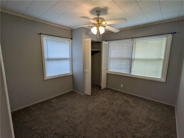 304 Miami Street, Hiawatha, KS 66434