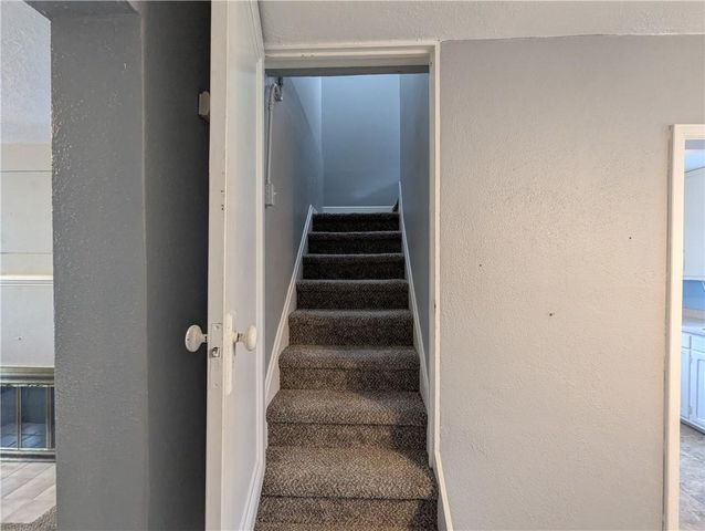 304 Miami Street, Hiawatha, KS 66434