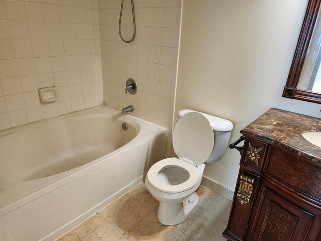 813 Villa Circle, Boynton Beach, FL 33435