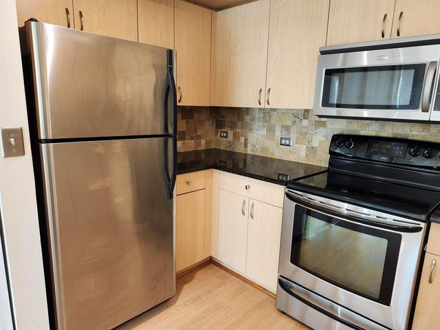 813 Villa Circle, Boynton Beach, FL 33435