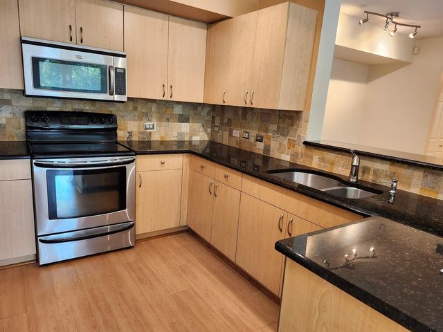 813 Villa Circle, Boynton Beach, FL 33435