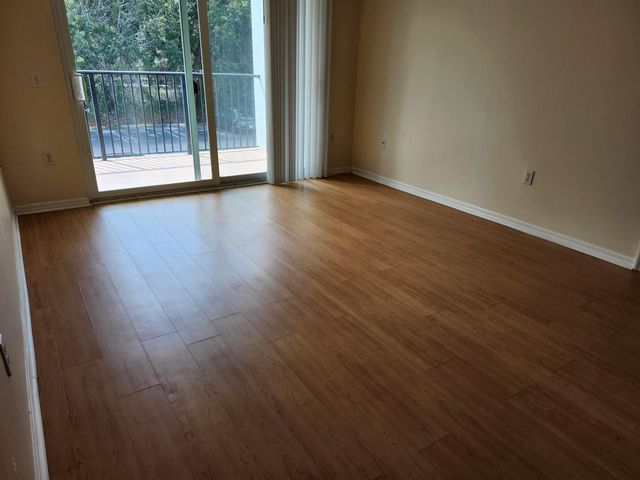 813 Villa Circle, Boynton Beach, FL 33435