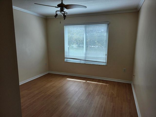813 Villa Circle, Boynton Beach, FL 33435