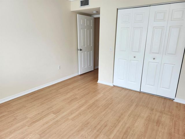 813 Villa Circle, Boynton Beach, FL 33435