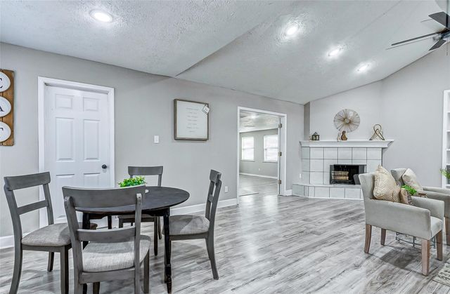 8707 Collingsdale Road, La Porte, TX 77571