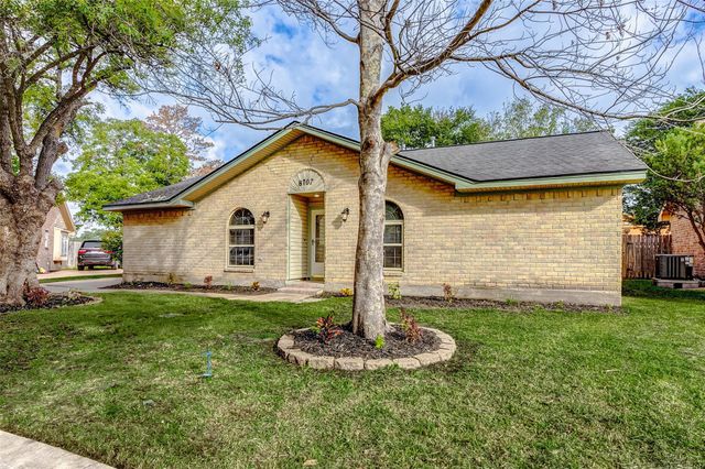 8707 Collingsdale Road, La Porte, TX 77571