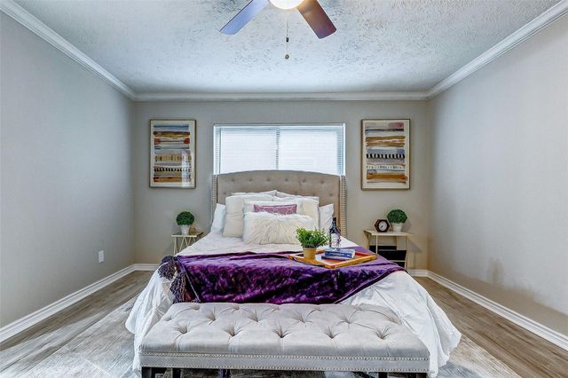 8707 Collingsdale Road, La Porte, TX 77571