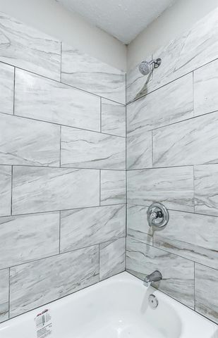 8707 Collingsdale Road, La Porte, TX 77571