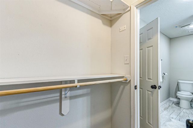 8707 Collingsdale Road, La Porte, TX 77571