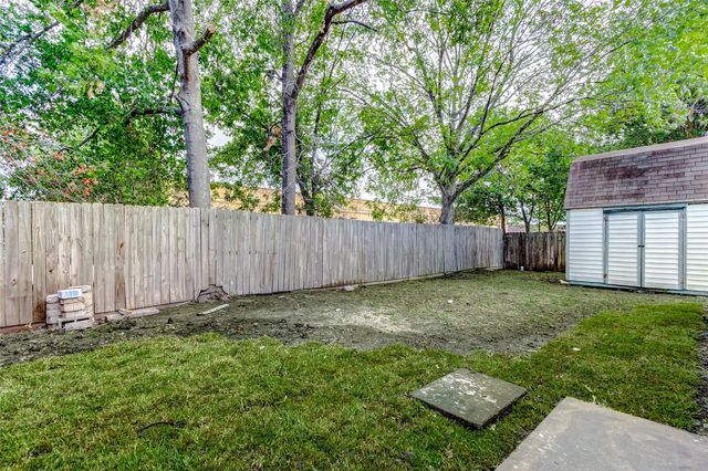 8707 Collingsdale Road, La Porte, TX 77571