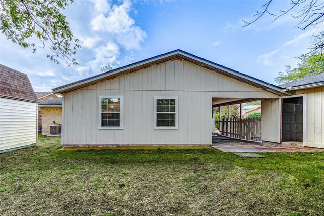 8707 Collingsdale Road, La Porte, TX 77571