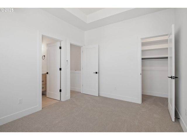 4514 Ne WYGANT St, Portland, OR 97218