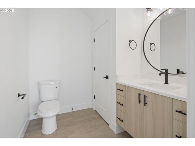 4514 Ne WYGANT St, Portland, OR 97218