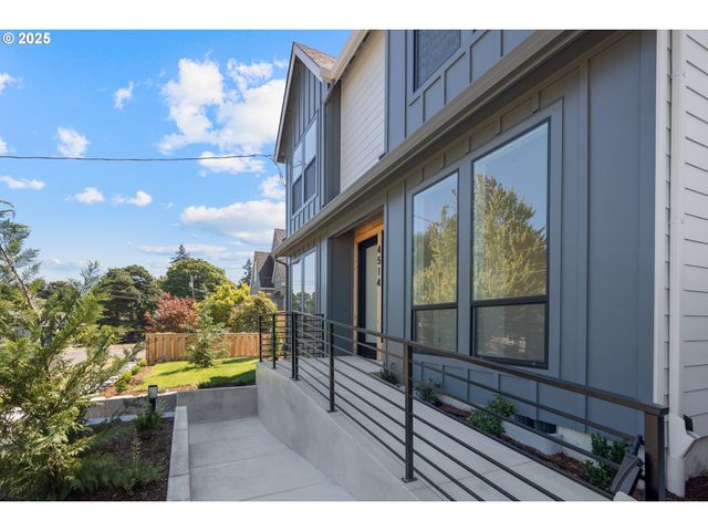 4514 Ne WYGANT St, Portland, OR 97218