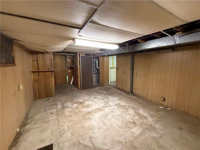 7216 Beverly Street, Overland Park, KS 66204