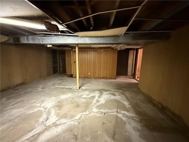 7216 Beverly Street, Overland Park, KS 66204