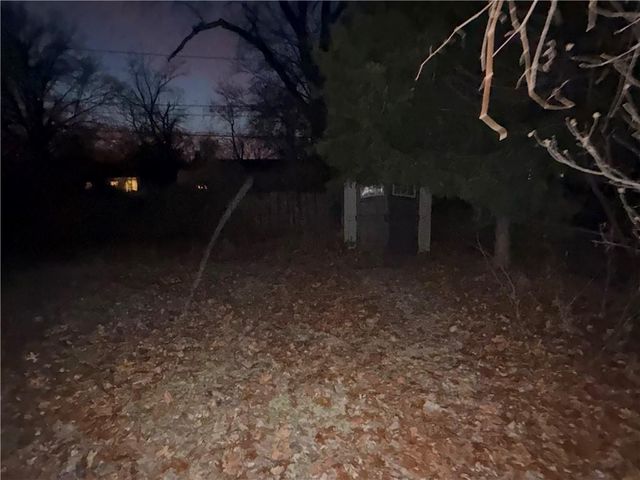 7216 Beverly Street, Overland Park, KS 66204