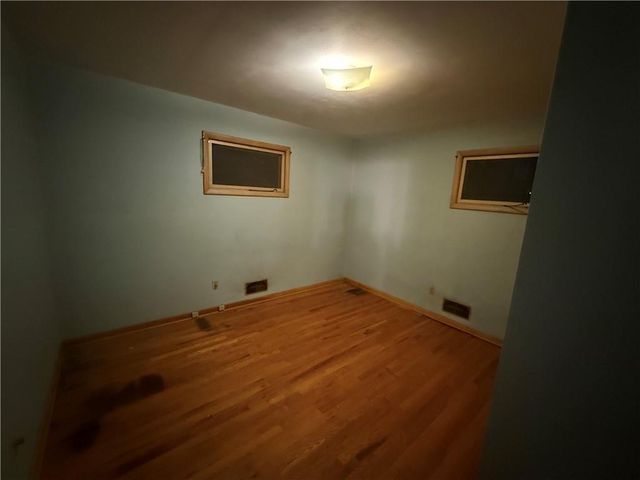 7216 Beverly Street, Overland Park, KS 66204