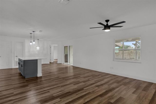 2433 BENJAMIN DRIVE, Kissimmee, FL 34744