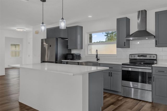 2433 BENJAMIN DRIVE, Kissimmee, FL 34744