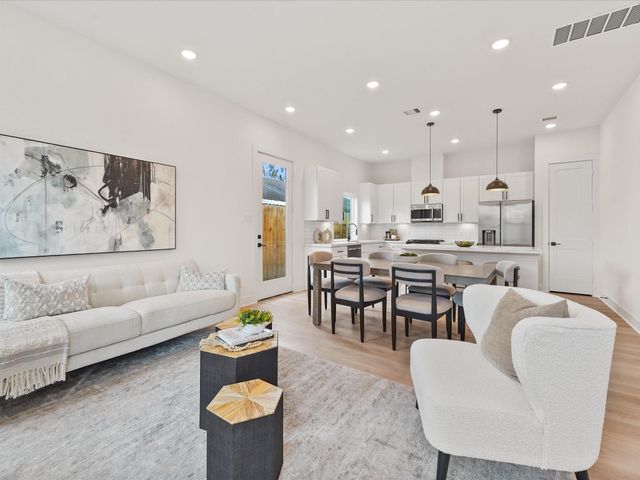 241 Rebecca Street B, Houston, TX 77022