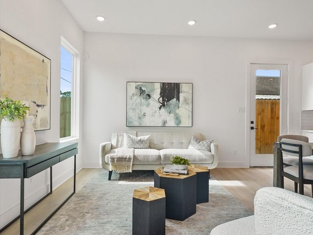 241 Rebecca Street B, Houston, TX 77022