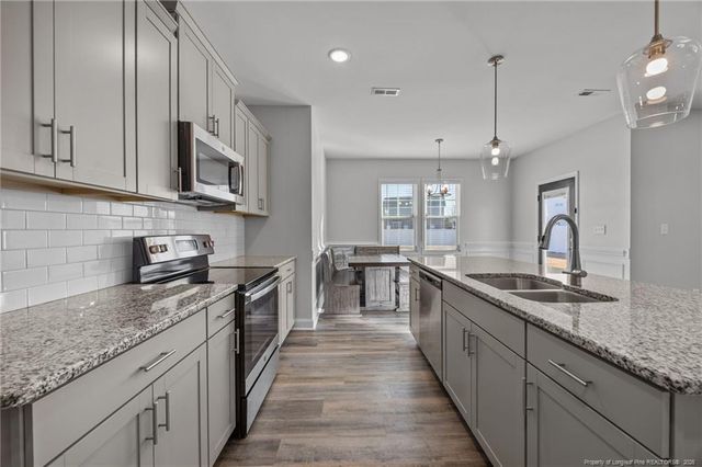 326 Glee Street, Hope Mills, NC 28348