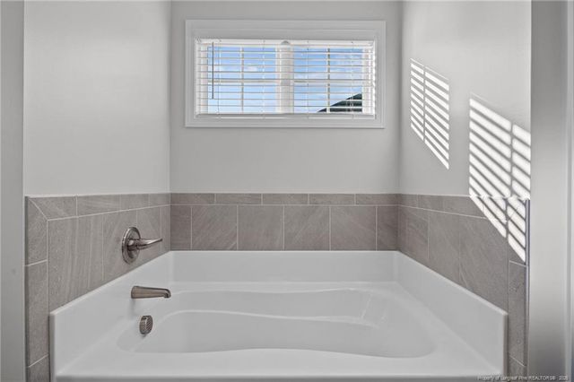 326 Glee Street, Hope Mills, NC 28348