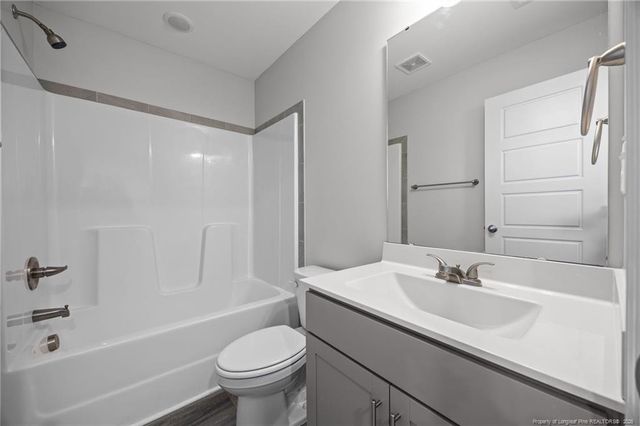 326 Glee Street, Hope Mills, NC 28348