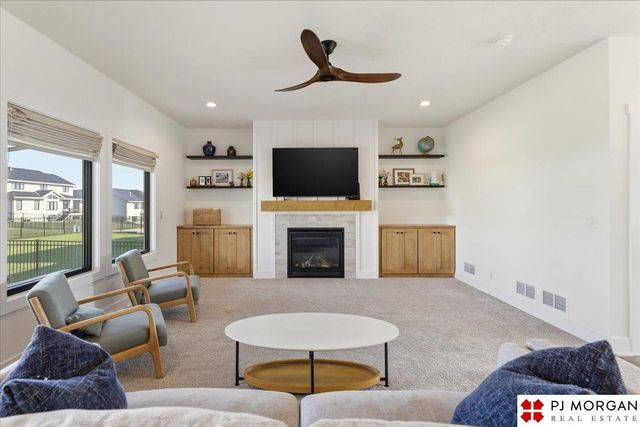 2721 N 182nd Avenue, Elkhorn, NE 68022