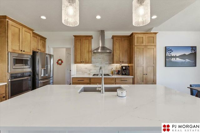 2721 N 182nd Avenue, Elkhorn, NE 68022