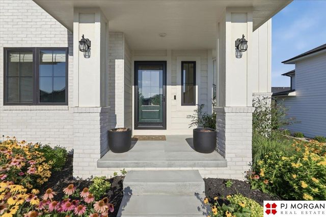 2721 N 182nd Avenue, Elkhorn, NE 68022