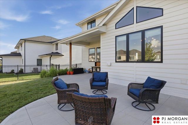 2721 N 182nd Avenue, Elkhorn, NE 68022