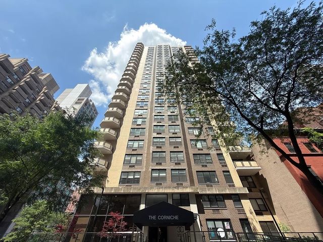301 E 87th St Apt 8C, New York City, NY 10128