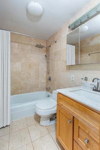 301 E 87th St Apt 8C, New York City, NY 10128