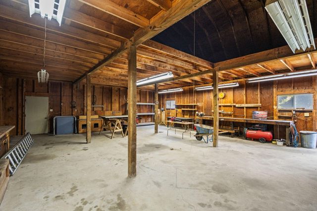 10663 Hall Road, Whitmore Lake, MI 48189