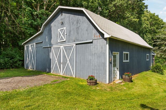 10663 Hall Road, Whitmore Lake, MI 48189