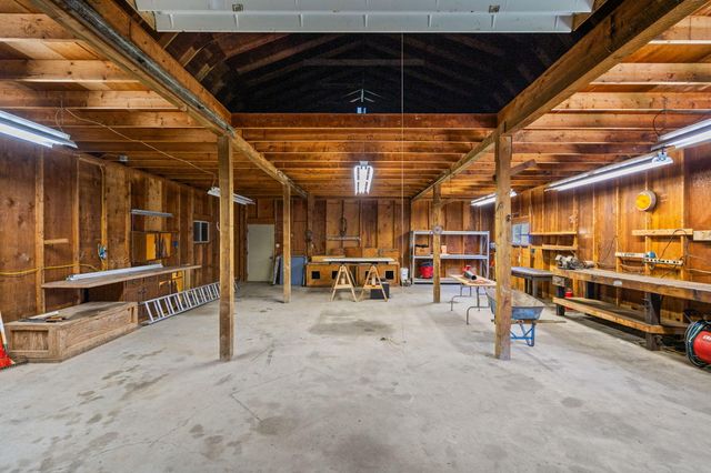 10663 Hall Road, Whitmore Lake, MI 48189