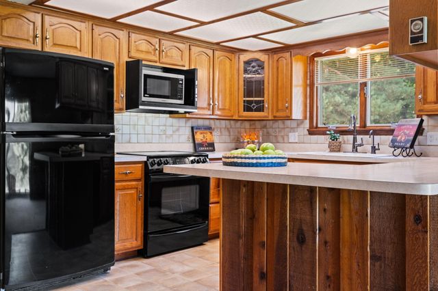 10663 Hall Road, Whitmore Lake, MI 48189