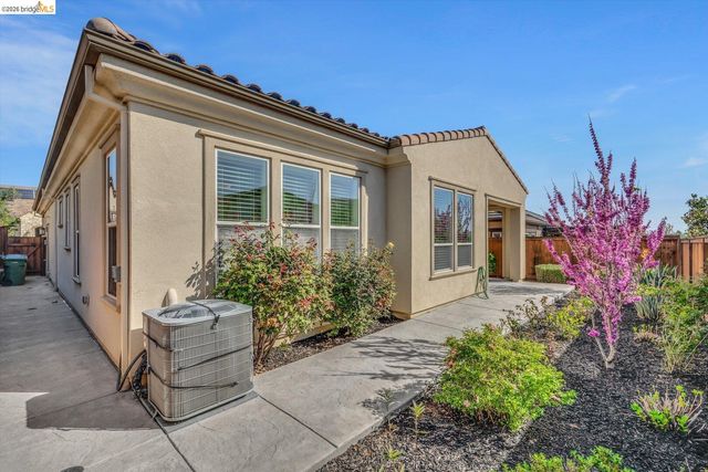2002 Tempranillo LN, Brentwood, CA 94513