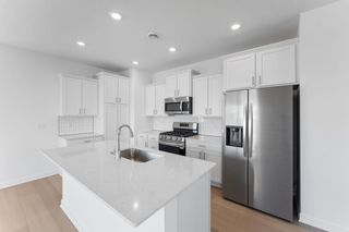 18333 Gladiator Drive, Lakeville, MN 55068