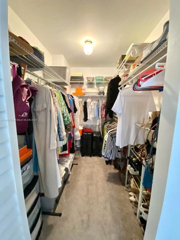 800 Parkview Dr 726, Hallandale Beach, FL 33009