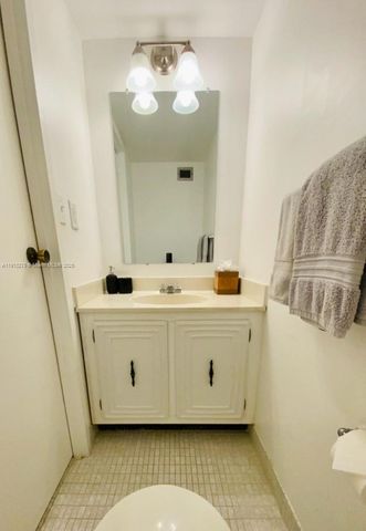 800 Parkview Dr 726, Hallandale Beach, FL 33009