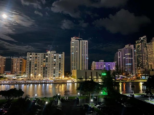 800 Parkview Dr 726, Hallandale Beach, FL 33009