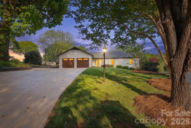 3730 Club House Drive NE, Conover, NC 28613