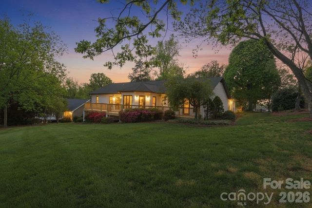 3730 Club House Drive NE, Conover, NC 28613