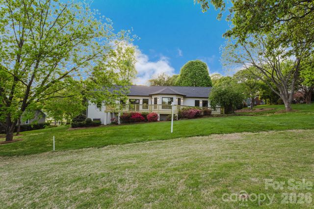 3730 Club House Drive NE, Conover, NC 28613